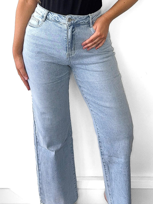 Fray Hem Wide Leg Jeans