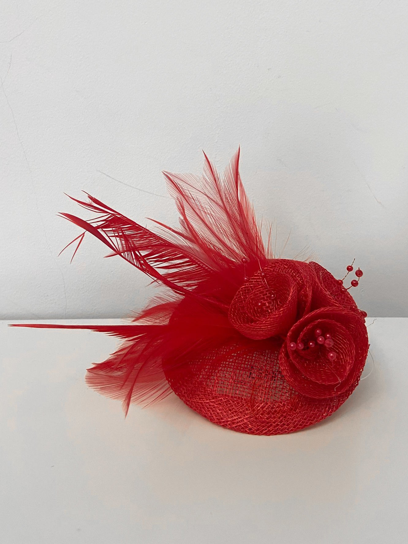 Mini Feather and Pearl Detail Fascinator