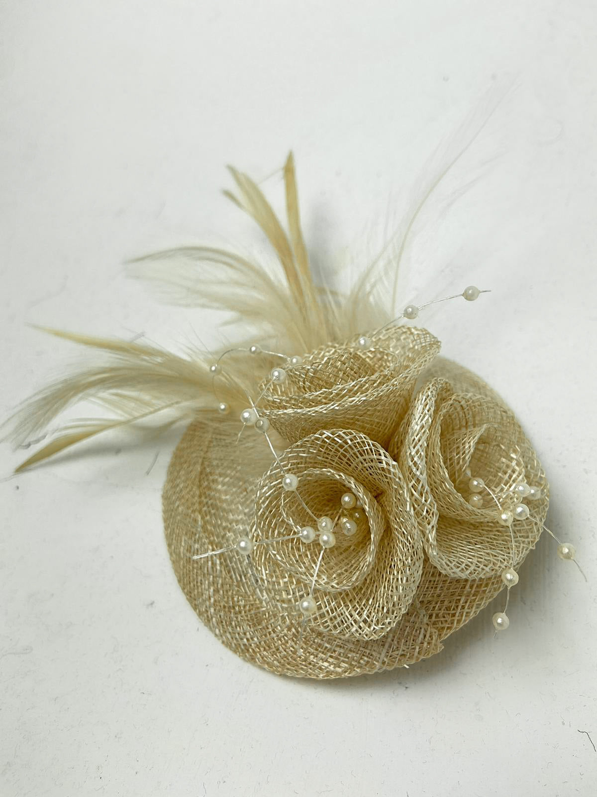 Mini Feather and Pearl Detail Fascinator