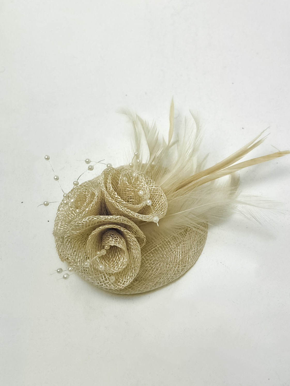 Mini Feather and Pearl Detail Fascinator